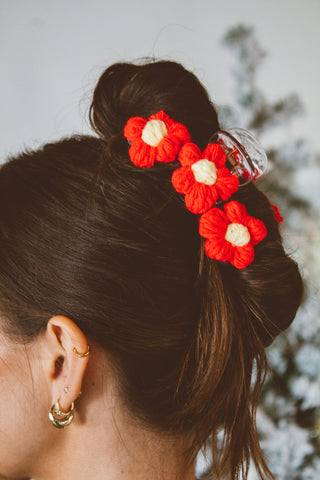 Knitted Petals Claw Clip