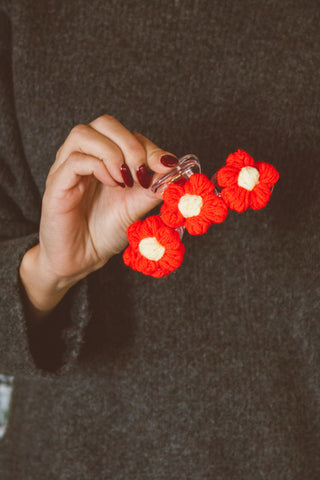 Knitted Petals Claw Clip