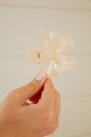 Cutout Flower Claw Clip - Claw Clips - ANDI
